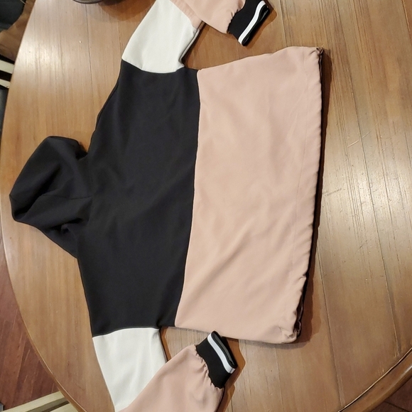 Zara Sporty Hoodie. - Picture 3 of 5
